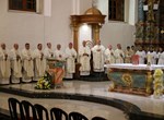 U predvečerje biskupskog ređenja svetu misu predslavio mons. Đuro Hranić, a slijedila je svečana akademija u molitveno-meditativnom ozračju